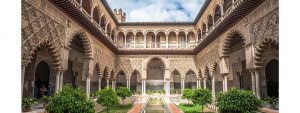Alcazar_courtyard