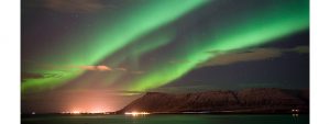 Northern_lights_over_Reykjavik