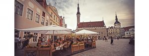 tallinn_town_hall_square