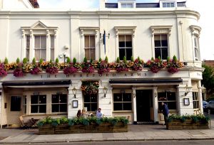 london pub