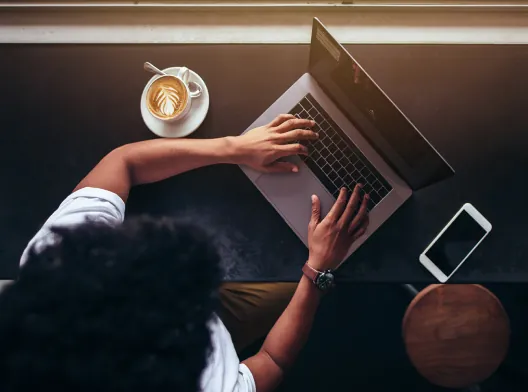 top_view_cafe_and_laptop