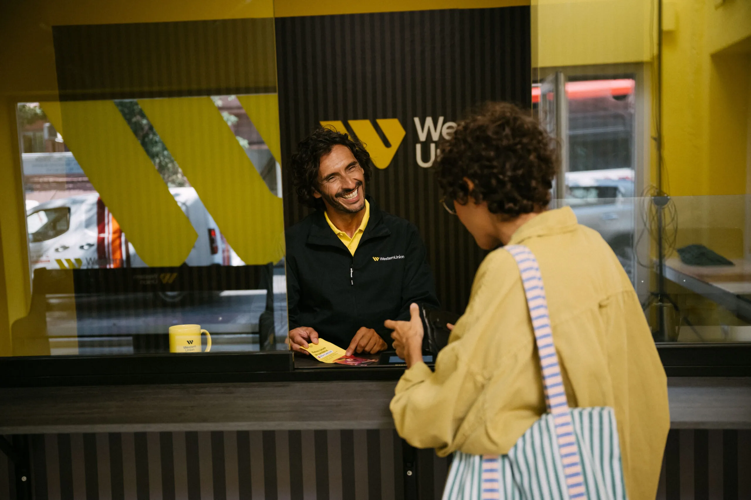 Western_Union_GIL_2023_08_30_Store_Retail_Interactions_0172-2-scaled